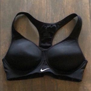 Nike padded sports bra 32B